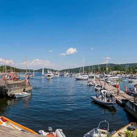 Feriehus Sommerferie Egen Båt ,jacuzzi, Bålpanne Og Grill,ukesleie I Juli *