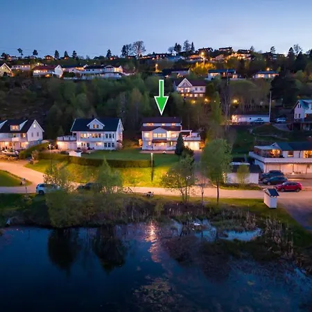 Juleferie Og Nyttar ,jacuzzi, Balpanne Og Grill, Аскер