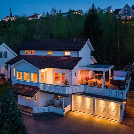 Sommerferie Naer Sjoen, Jacuzzi, Balpanne Og Grill, * אסקר
