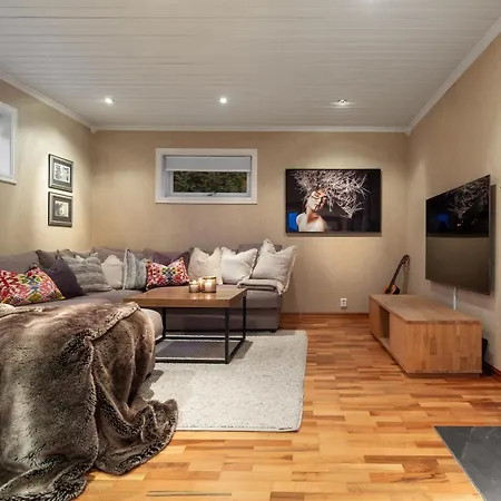 Hébergement de vacances Vinterferie Paske Jacuzzi, Balpanne Og Grill, *