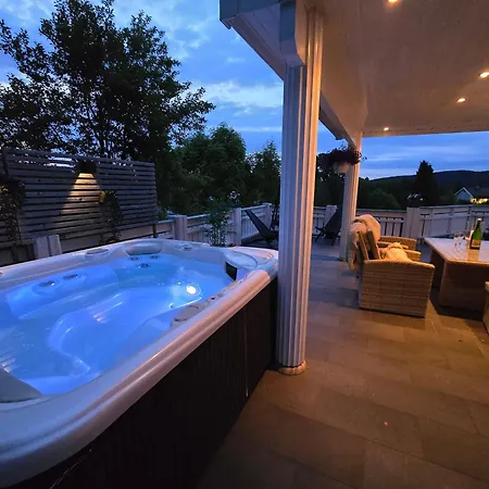 Hébergement de vacances Vinterferie Paske Jacuzzi, Balpanne Og Grill,