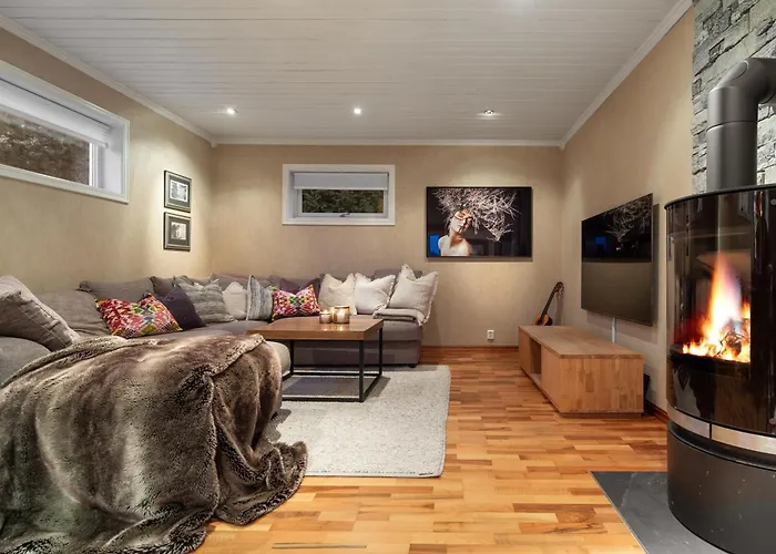 Vakantiehuis Vinterferie Paske Jacuzzi, Balpanne Og Grill, *