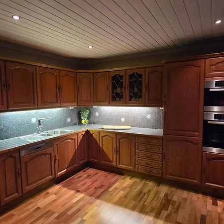 度假居 Vinterferie Paske Jacuzzi, Balpanne Og Grill,